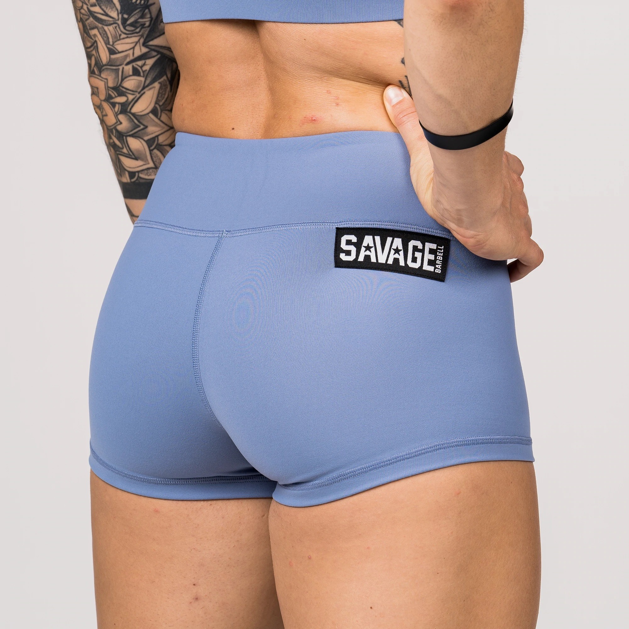 Short femme bleu PERIWINKLE BLUE | SAVAGE BARBELL — Bleu · Taille L