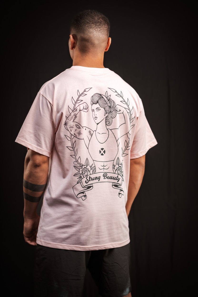 T-Shirt oversize unisexe rose clair STRONG BEAUTY | VERY BAD WOD — Rose · Taille M