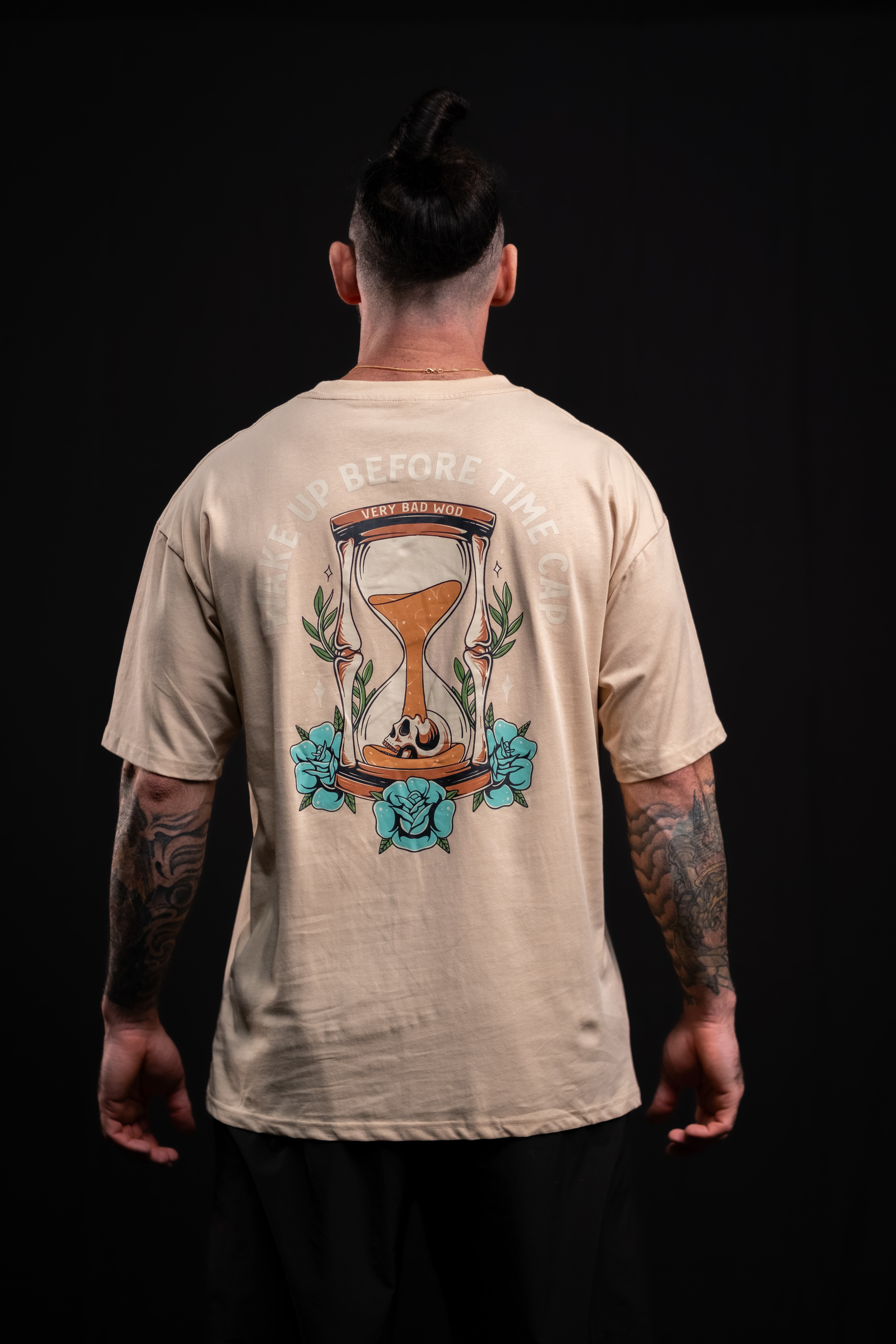 T-Shirt oversize unisexe brun grège WAKE UP BEFORE TIME CAP | VERY BAD WOD — Brun grege · Taille S