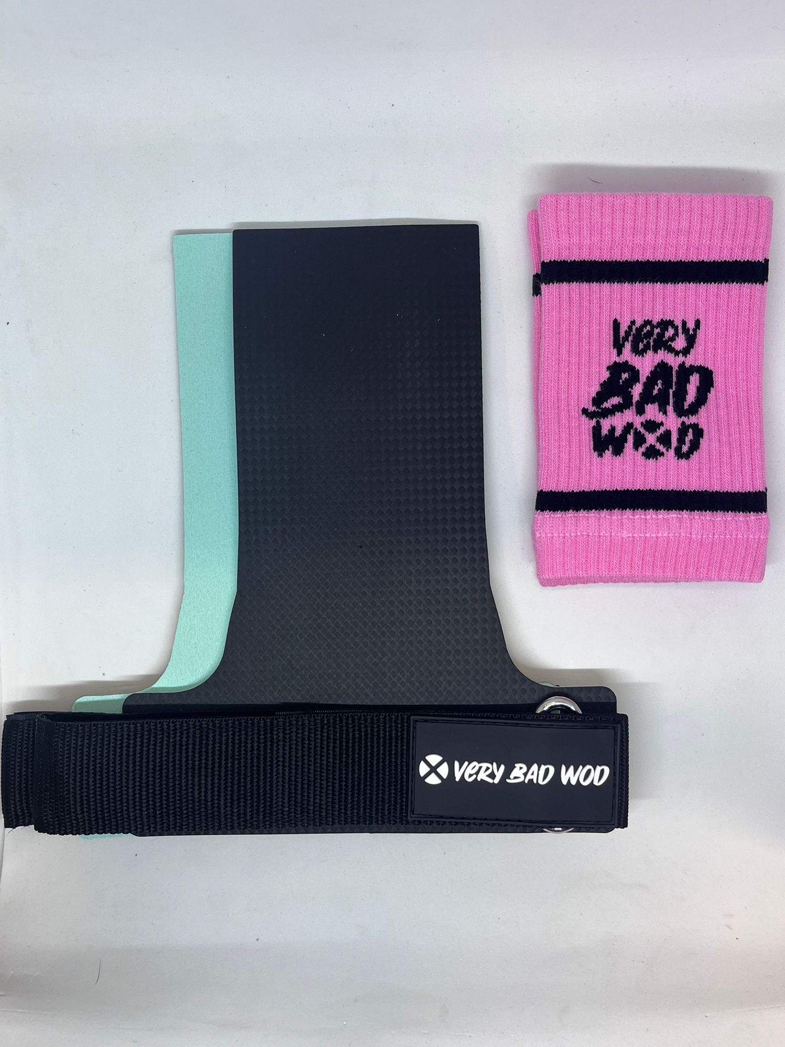 Pack maniques Komodo Kevlar L/XL + Sweatbands roses VERY BAD WOD
