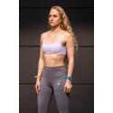 Brassière femme sport Ciara violette en action pendant un WOD