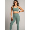 Détail matière du legging femme respirant vert classique
