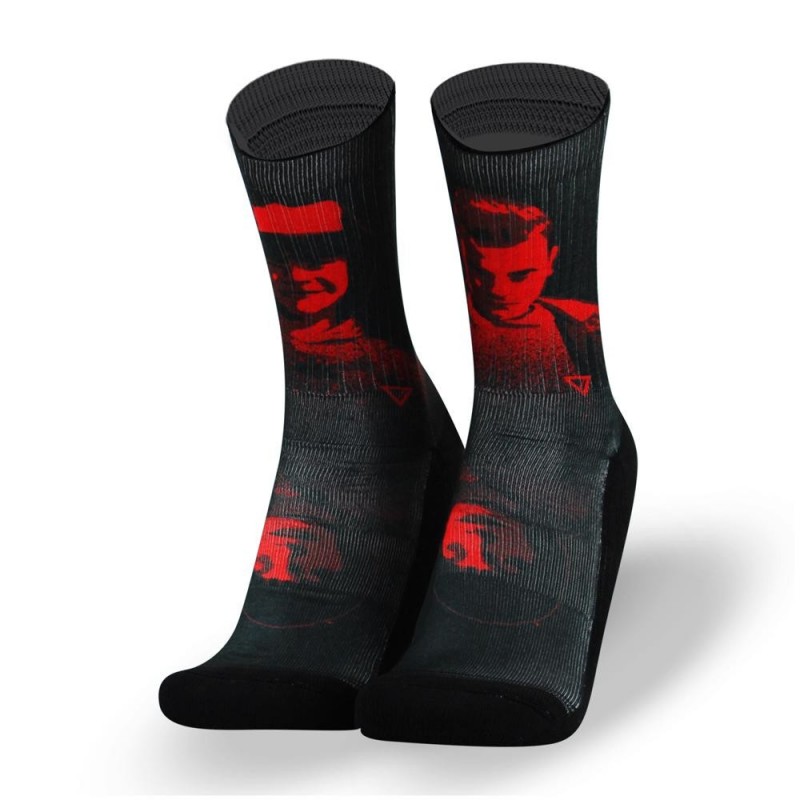 Unisex workout socks LITHE APPAREL model FRIENDS DONT LIE black